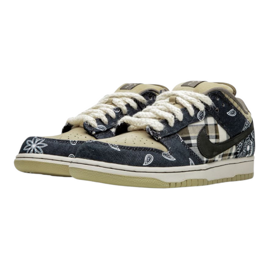 Nike Dunk
Nike SB Dunk Low Travis Scott (Regular Box)
