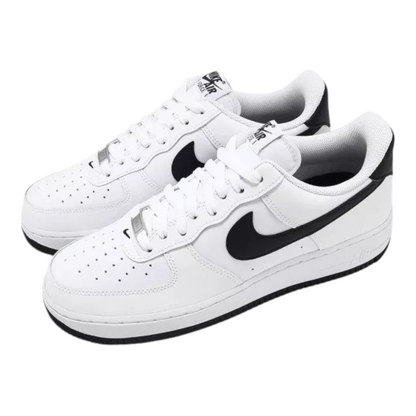 NIKE 
Air Force 1 '07 - Womens